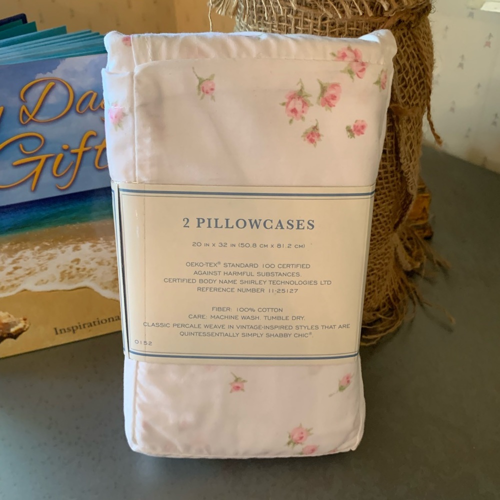 Shabby Chic, NEW NEVER OPENED, set of 2 STANDARD pillowcases, SPRINKLES, SOFT! - Picture 4 of 6